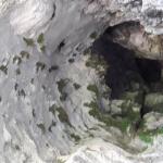 Grotta sul ponte del Corno del Catria.