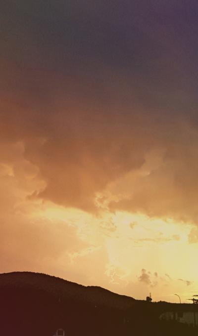Nuvole d'oro di sabbia.